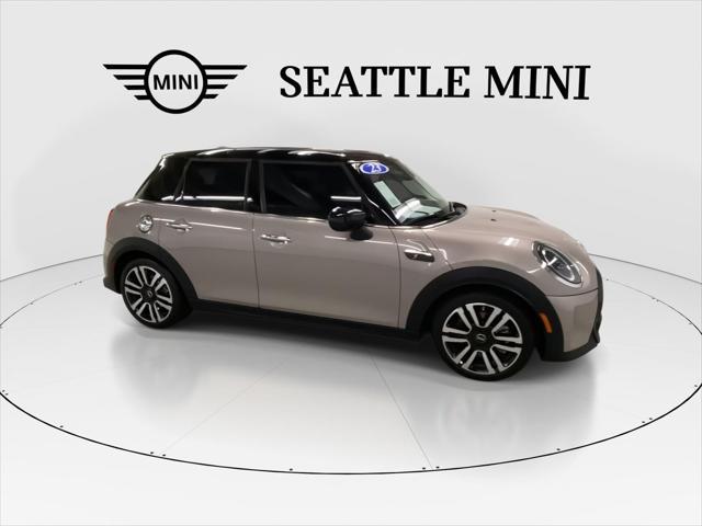 used 2023 MINI Hardtop car, priced at $25,979