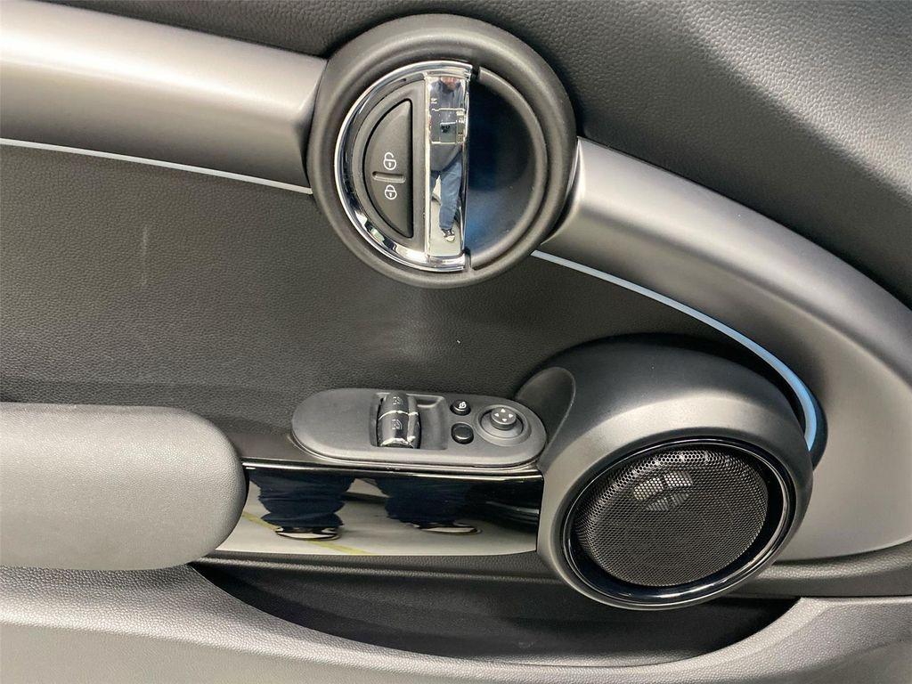 used 2024 MINI Hardtop car, priced at $27,989