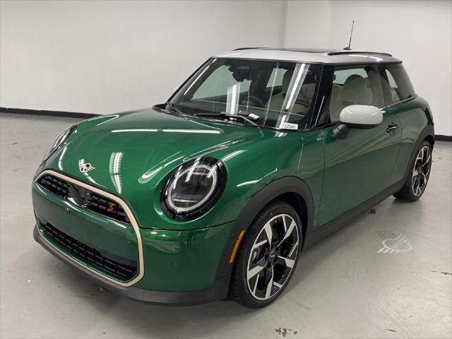 new 2025 MINI Hardtop car, priced at $38,725