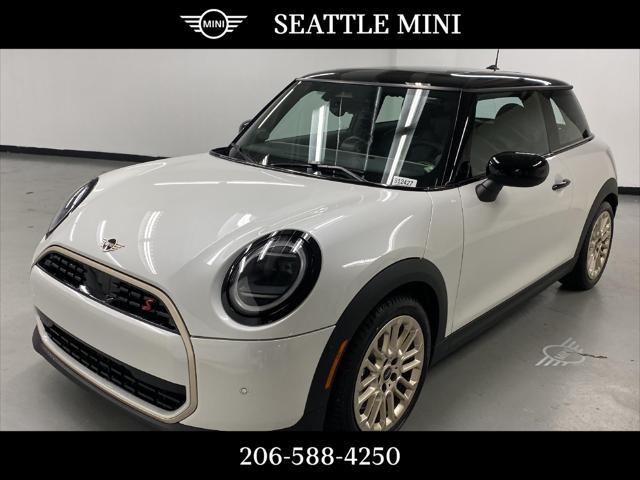 new 2025 MINI Hardtop car, priced at $35,905