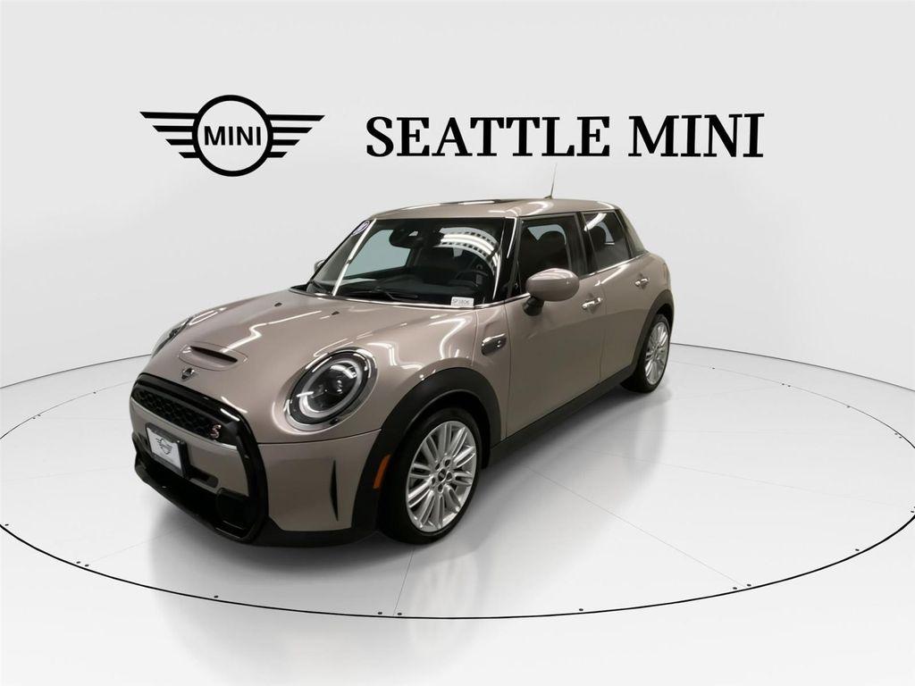 used 2024 MINI Hardtop car, priced at $25,498