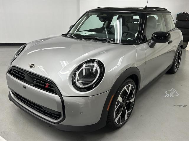 new 2025 MINI Hardtop car, priced at $37,545