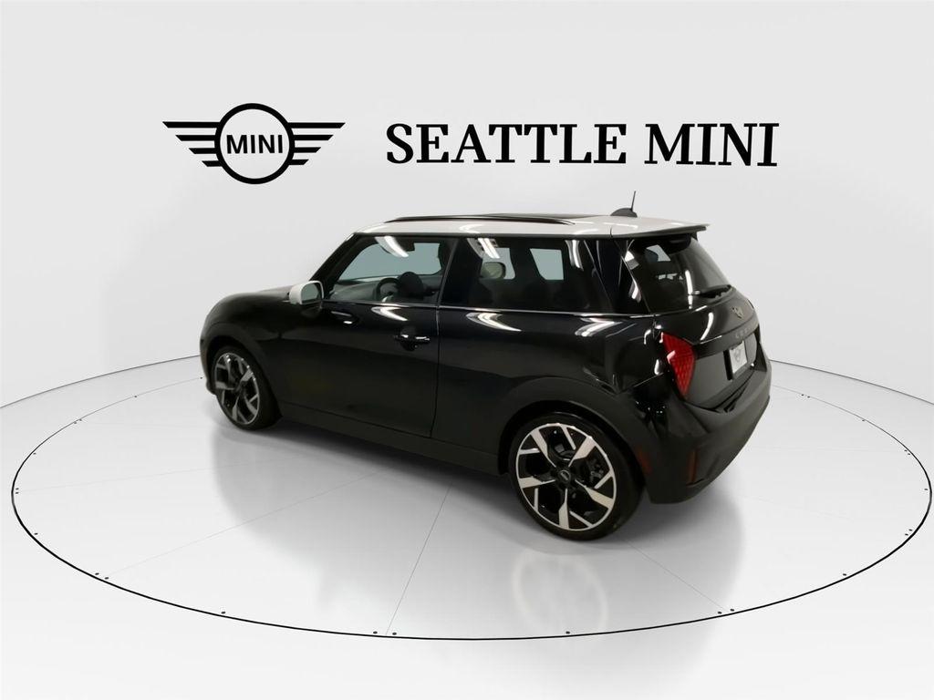 used 2025 MINI Hardtop car, priced at $32,987