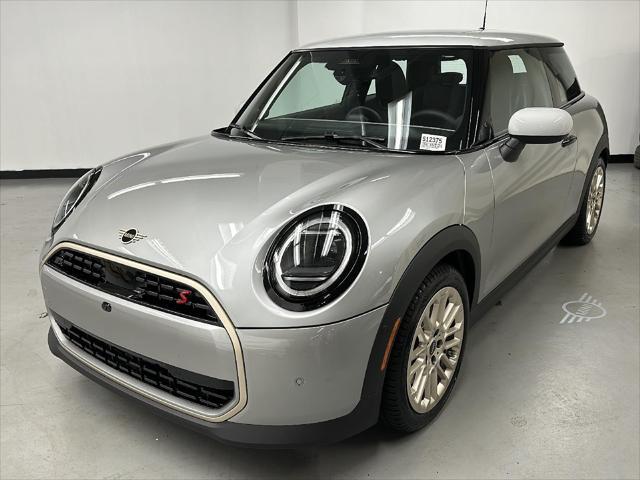 new 2025 MINI Hardtop car, priced at $38,295