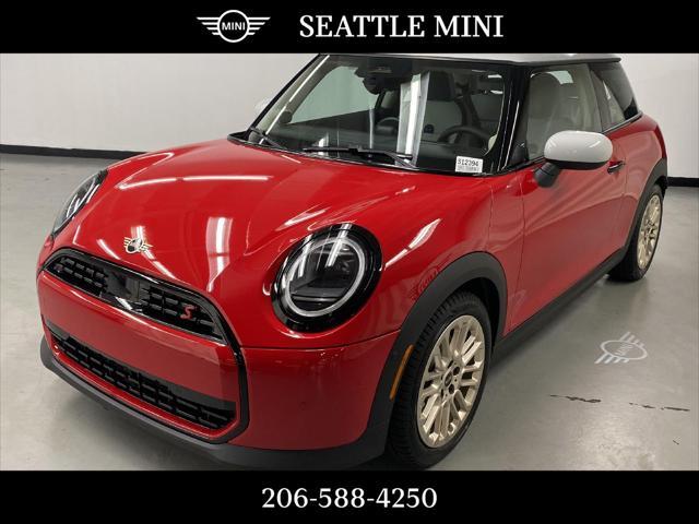 new 2025 MINI Hardtop car, priced at $35,595