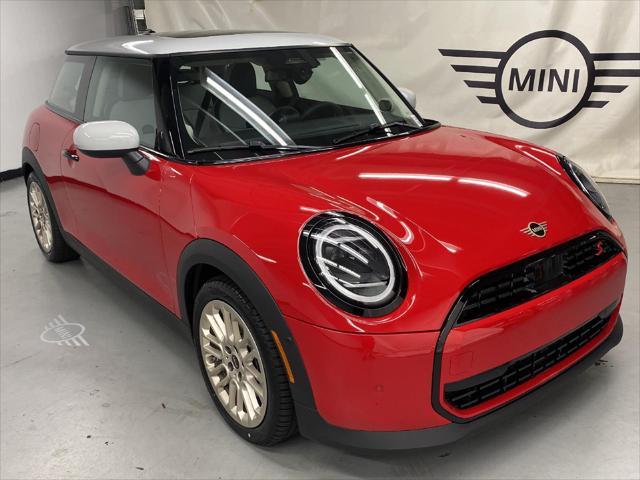 new 2025 MINI Hardtop car, priced at $35,595