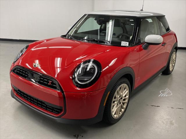 new 2025 MINI Hardtop car, priced at $35,595