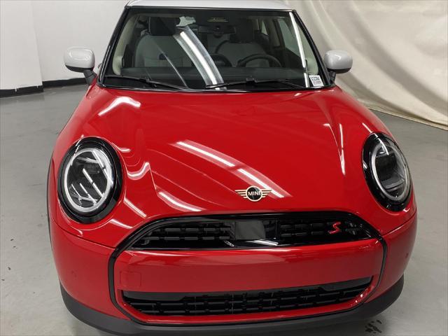 new 2025 MINI Hardtop car, priced at $35,595