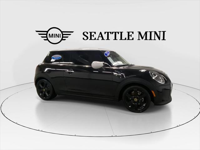 used 2022 MINI Hardtop car, priced at $25,879