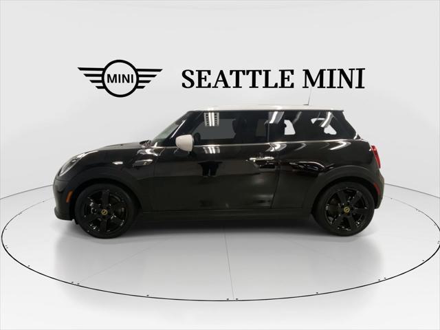 used 2022 MINI Hardtop car, priced at $25,879