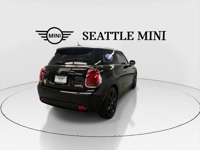 used 2022 MINI Hardtop car, priced at $25,879