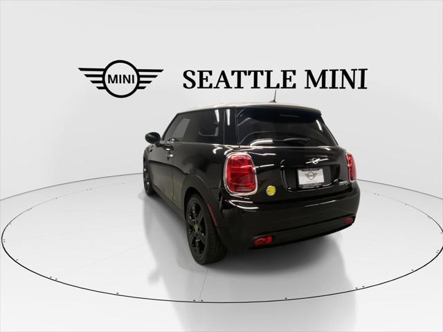 used 2022 MINI Hardtop car, priced at $25,879