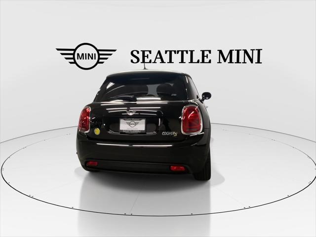 used 2022 MINI Hardtop car, priced at $25,879