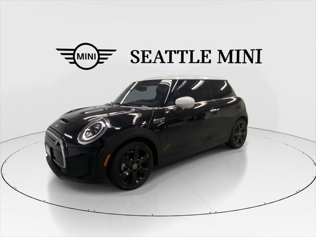 used 2022 MINI Hardtop car, priced at $25,879