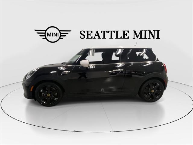 used 2022 MINI Hardtop car, priced at $25,879