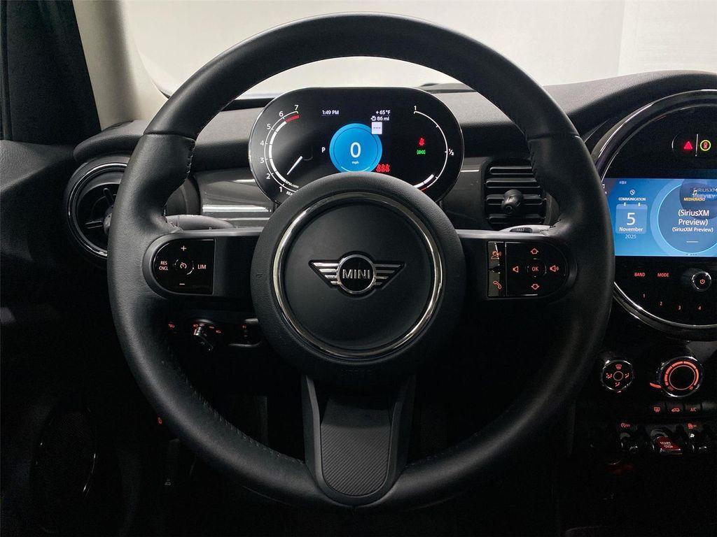 used 2022 MINI Hardtop car, priced at $26,989