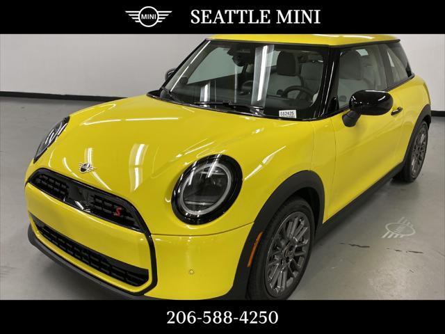 new 2025 MINI Hardtop car, priced at $36,205