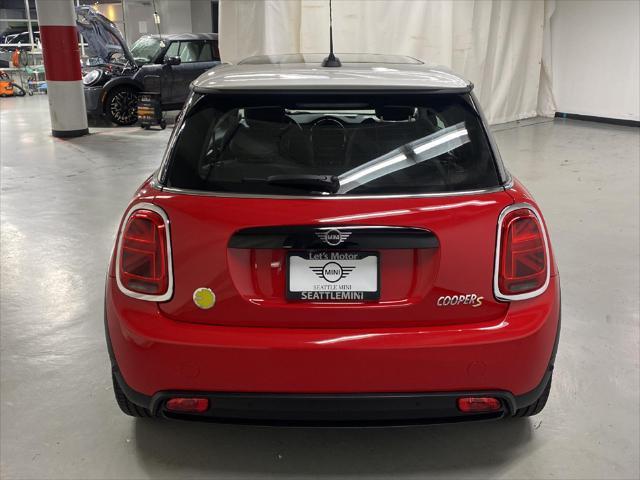 used 2024 MINI Hardtop car, priced at $28,979