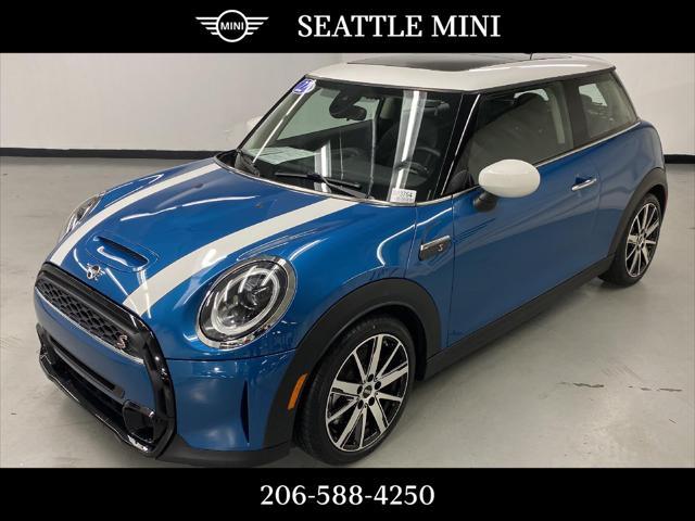 used 2022 MINI Hardtop car, priced at $28,479