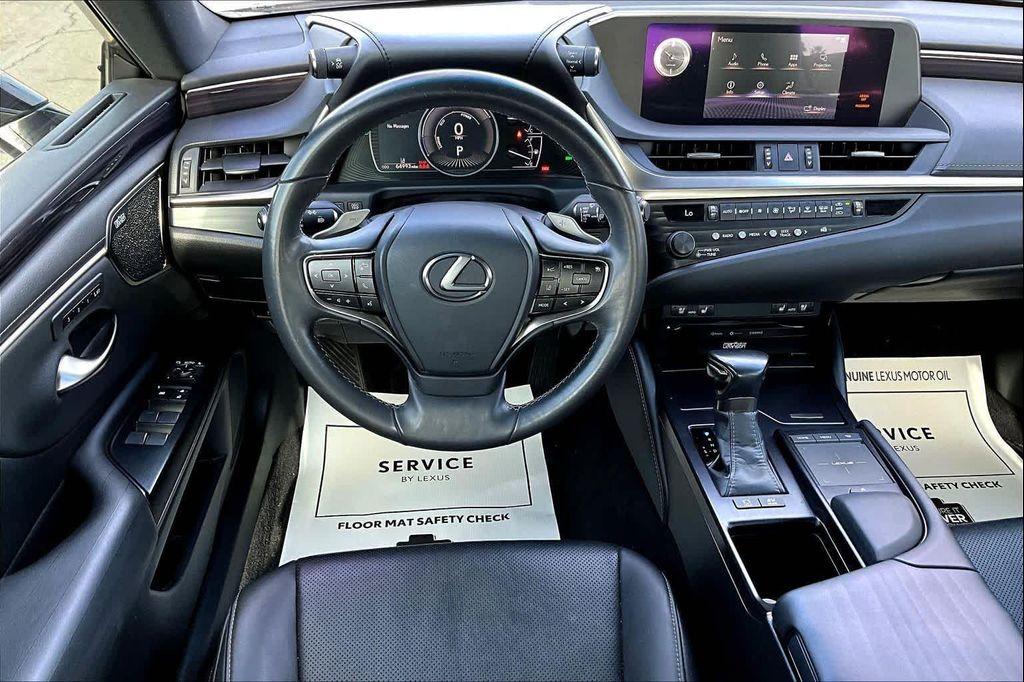 used 2020 Lexus ES 300h car, priced at $30,995