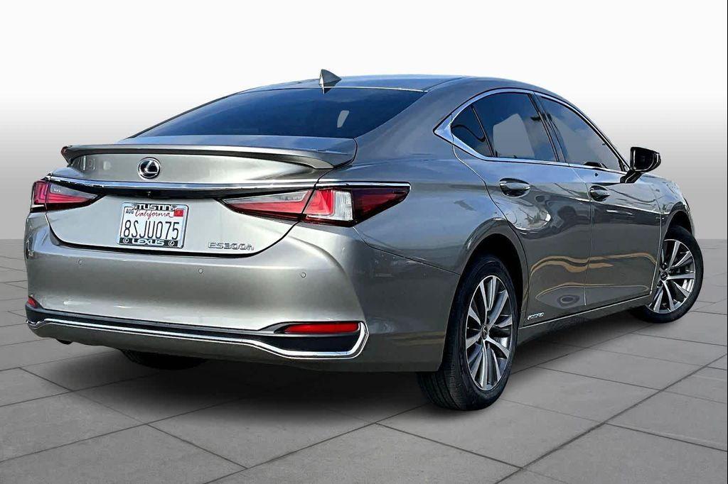 used 2020 Lexus ES 300h car, priced at $30,995