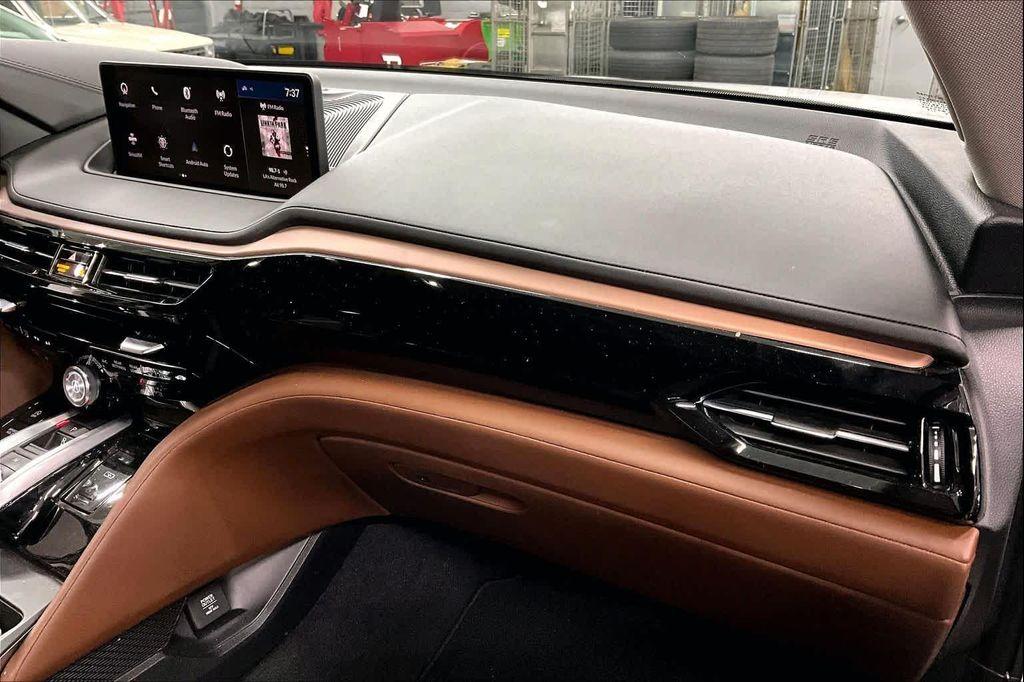 used 2024 Acura MDX car, priced at $43,995