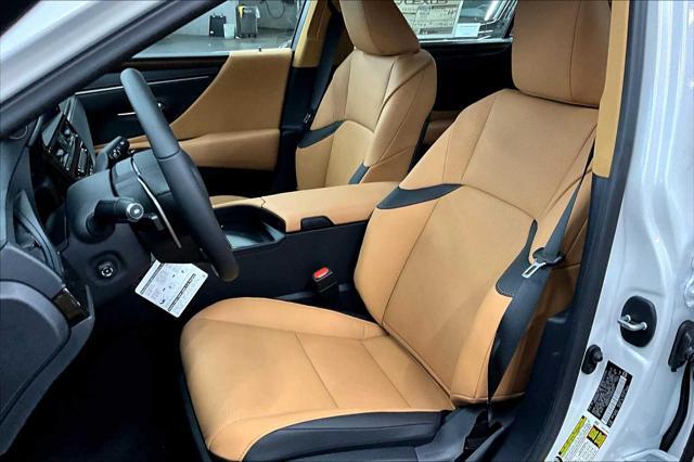 new 2025 Lexus ES 300h car, priced at $48,894