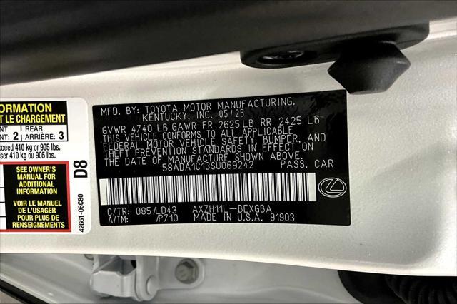 new 2025 Lexus ES 300h car, priced at $48,894