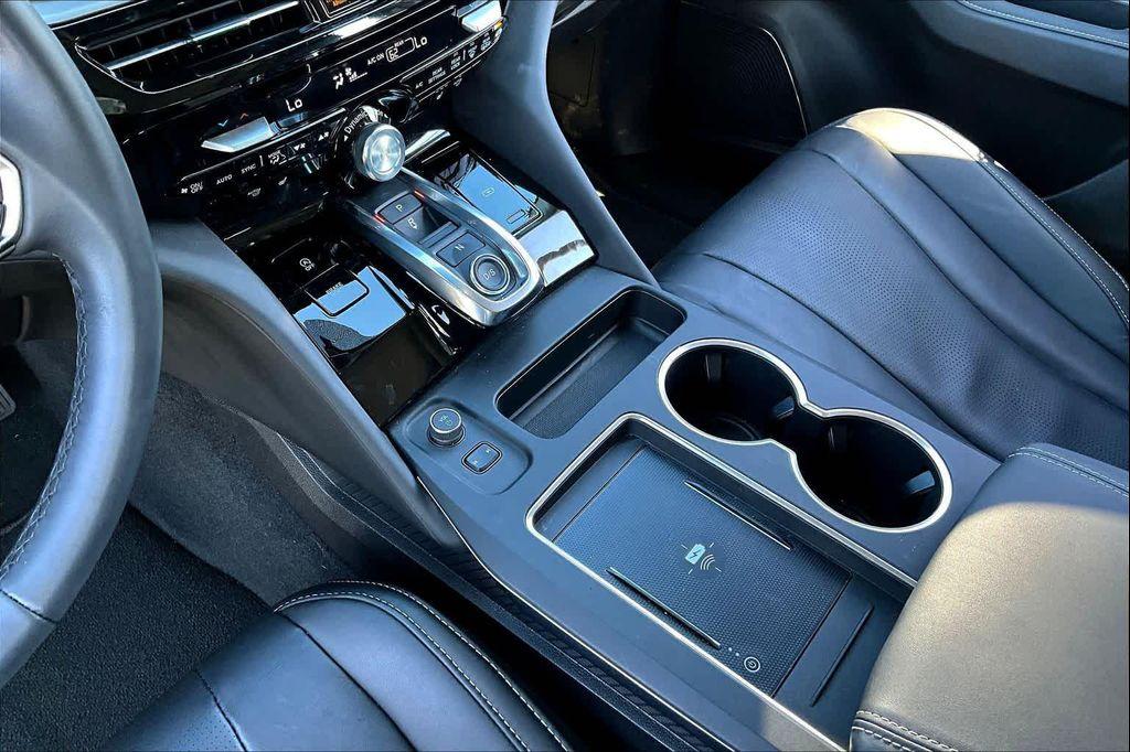 used 2025 Acura MDX car, priced at $45,585