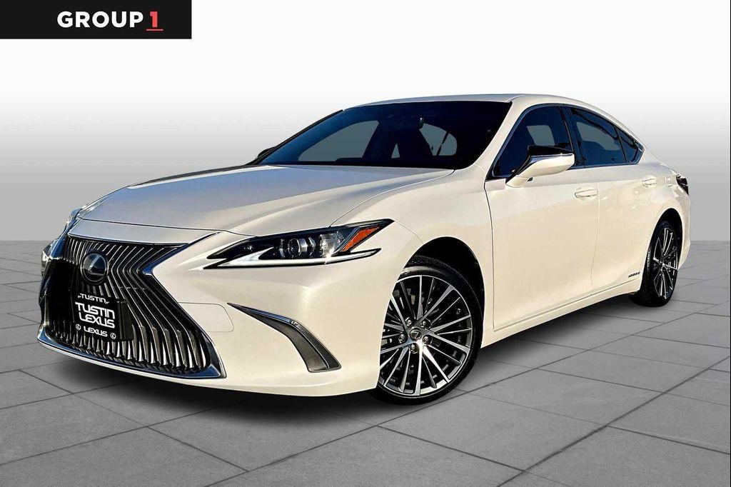 used 2019 Lexus ES 300h car, priced at $32,400