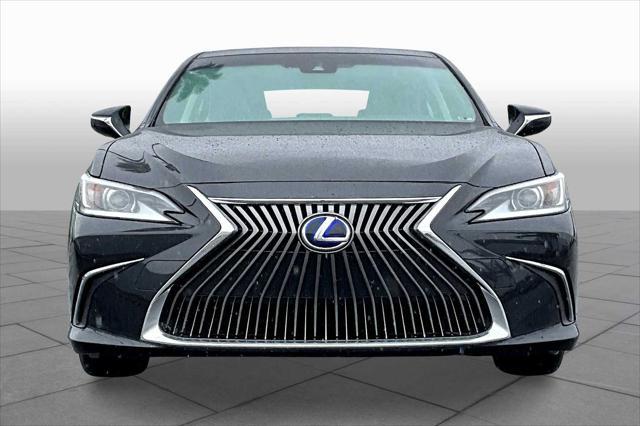 used 2019 Lexus ES 300h car, priced at $28,200