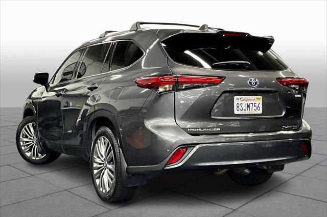 used 2020 Toyota Highlander Hybrid car, priced at $34,875