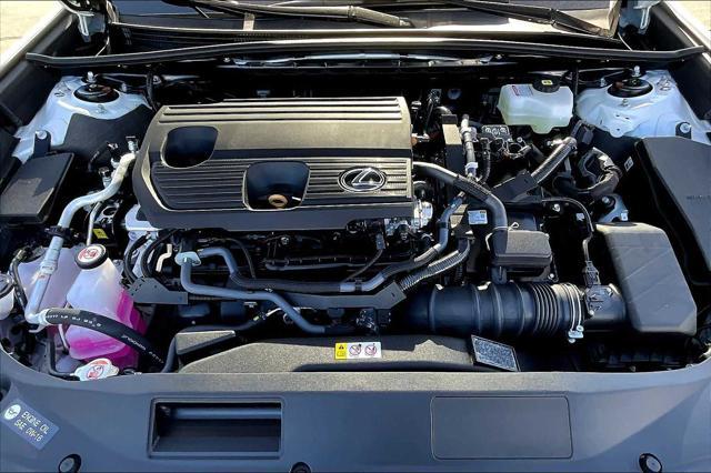 new 2025 Lexus ES 300h car, priced at $50,524