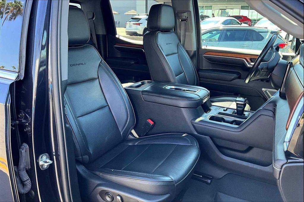 used 2022 GMC Sierra 1500 car, priced at $53,295