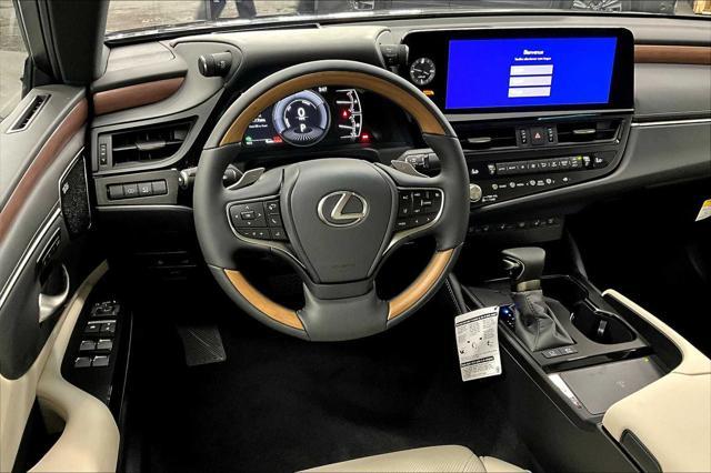 new 2025 Lexus ES 300h car, priced at $56,134