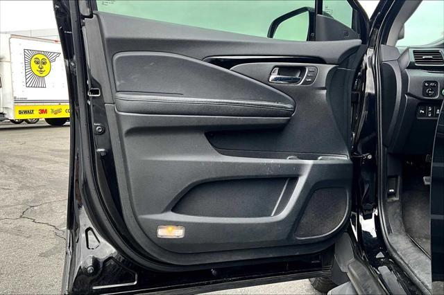 used 2020 Honda Pilot car, priced at $28,995