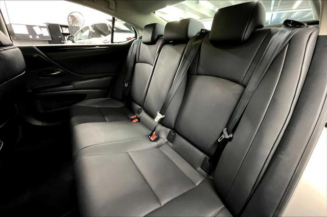 used 2019 Lexus ES 350 car, priced at $28,995