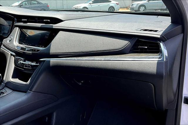 used 2022 Cadillac XT5 car, priced at $32,033