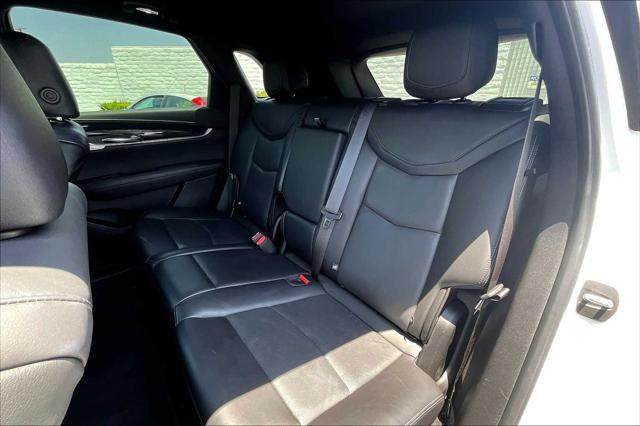 used 2022 Cadillac XT5 car, priced at $32,033