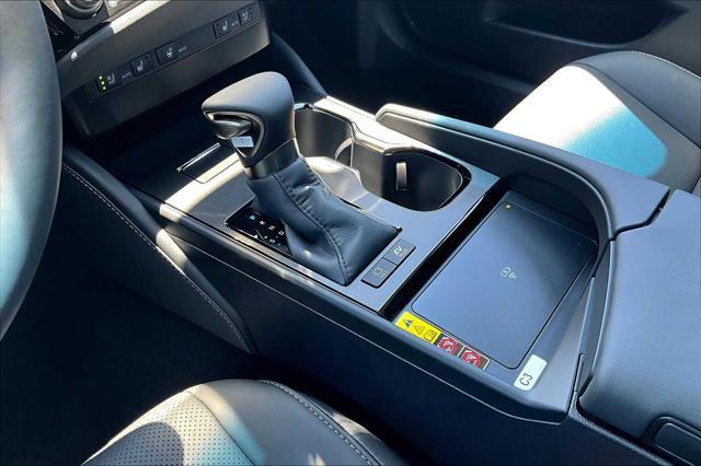 new 2025 Lexus ES 300h car, priced at $47,853