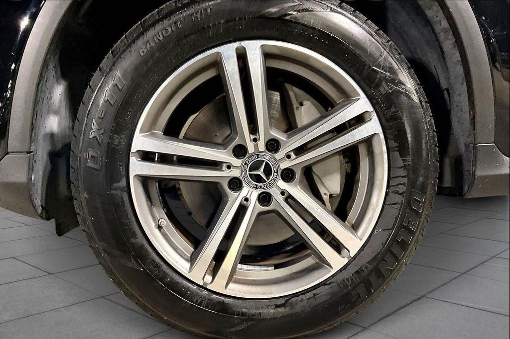 used 2020 Mercedes-Benz GLC 300 car, priced at $24,995