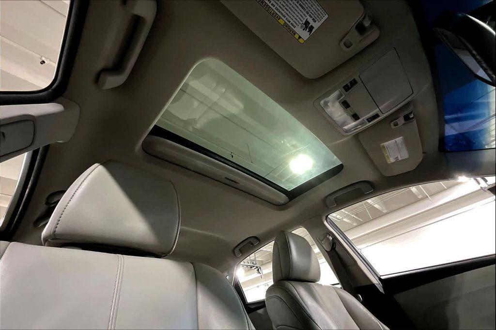 used 2014 Toyota Avalon Hybrid car, priced at $12,995