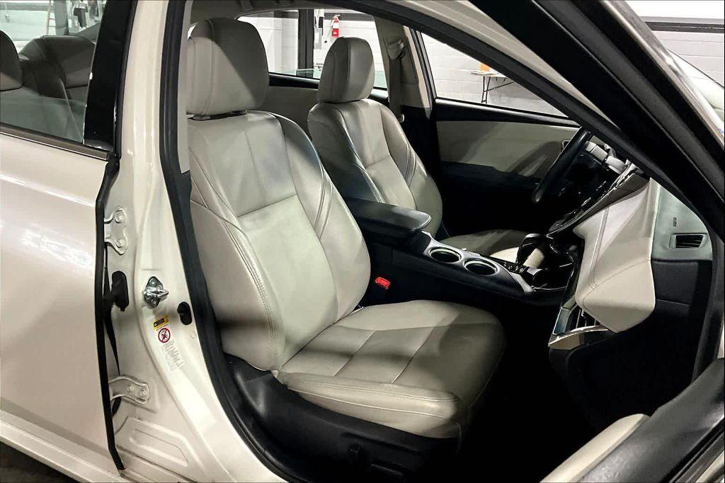 used 2014 Toyota Avalon Hybrid car, priced at $12,995