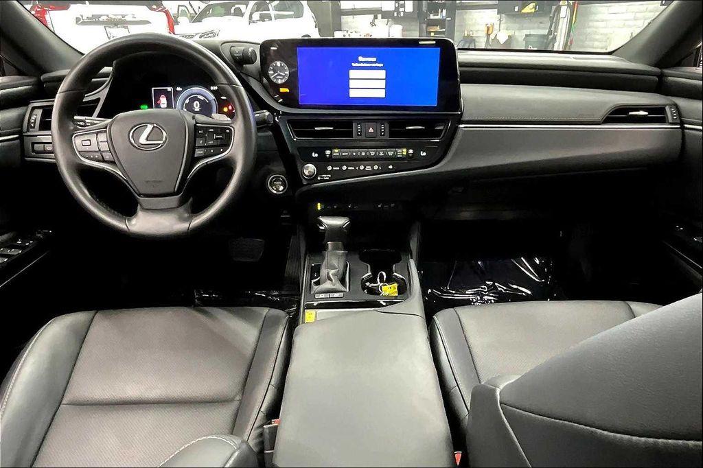 used 2024 Lexus ES 300h car, priced at $40,950