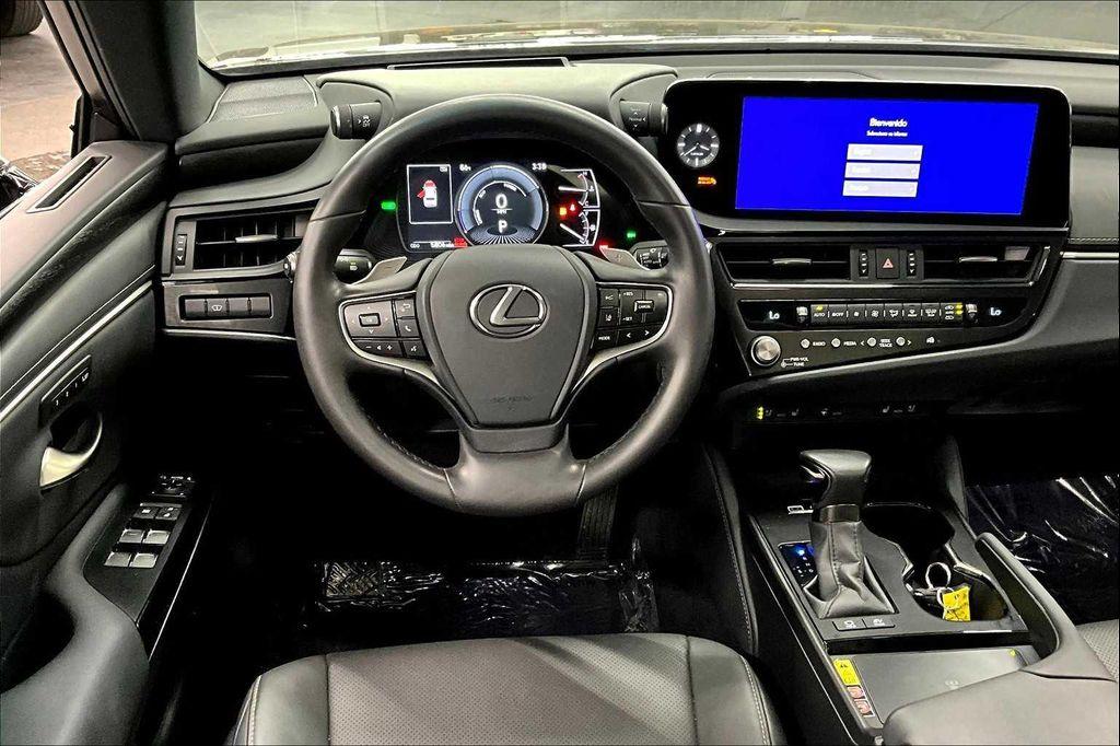 used 2024 Lexus ES 300h car, priced at $40,950