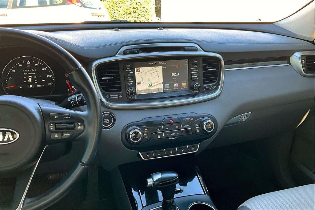 used 2018 Kia Sorento car, priced at $19,595