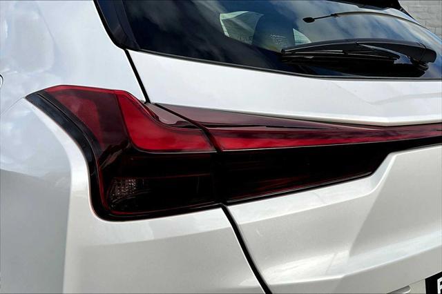 new 2025 Lexus UX 300h car, priced at $40,924