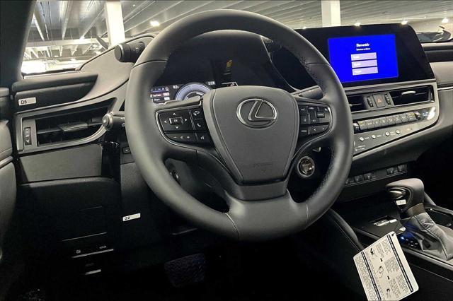 new 2025 Lexus ES 300h car, priced at $48,914