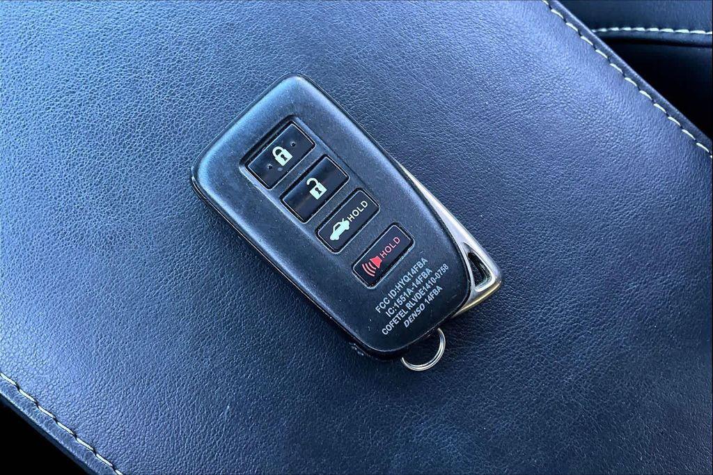 used 2018 Lexus ES 350 car, priced at $25,438