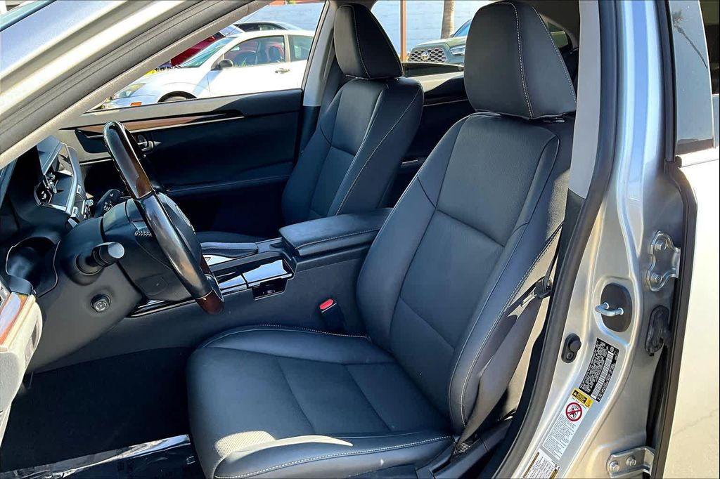 used 2018 Lexus ES 350 car, priced at $25,438